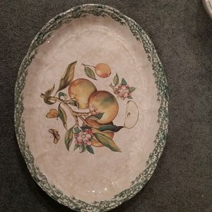 Himark platter and bowl set.